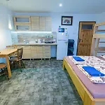 Zuzana Quarto em Acomodações Particulares